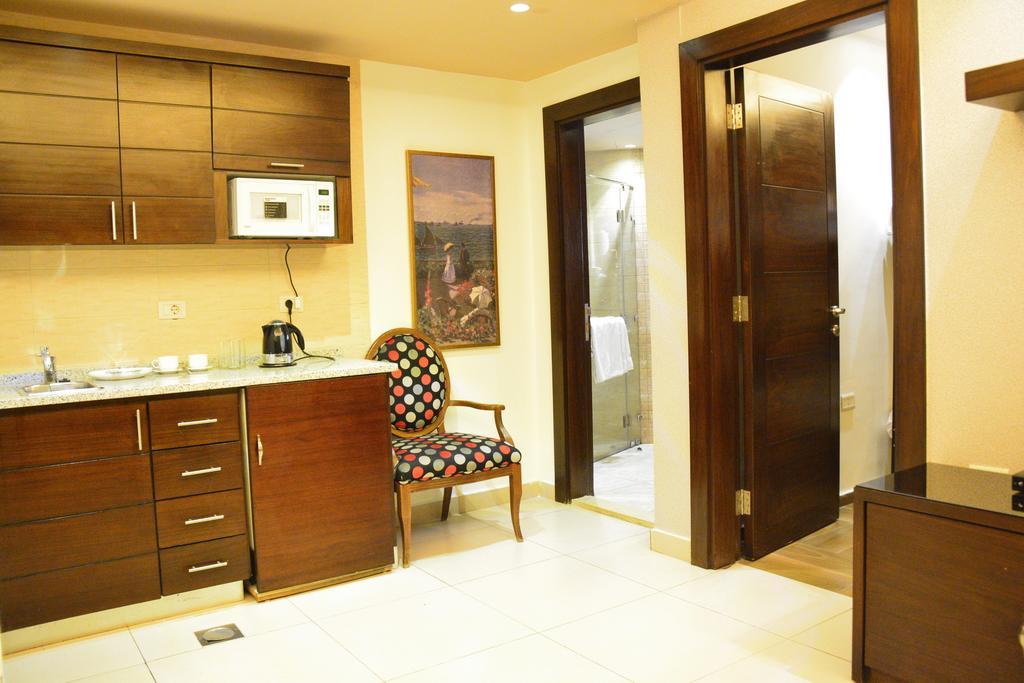 Nadine Hotel Suites อัมมาน ภายนอก รูปภาพ