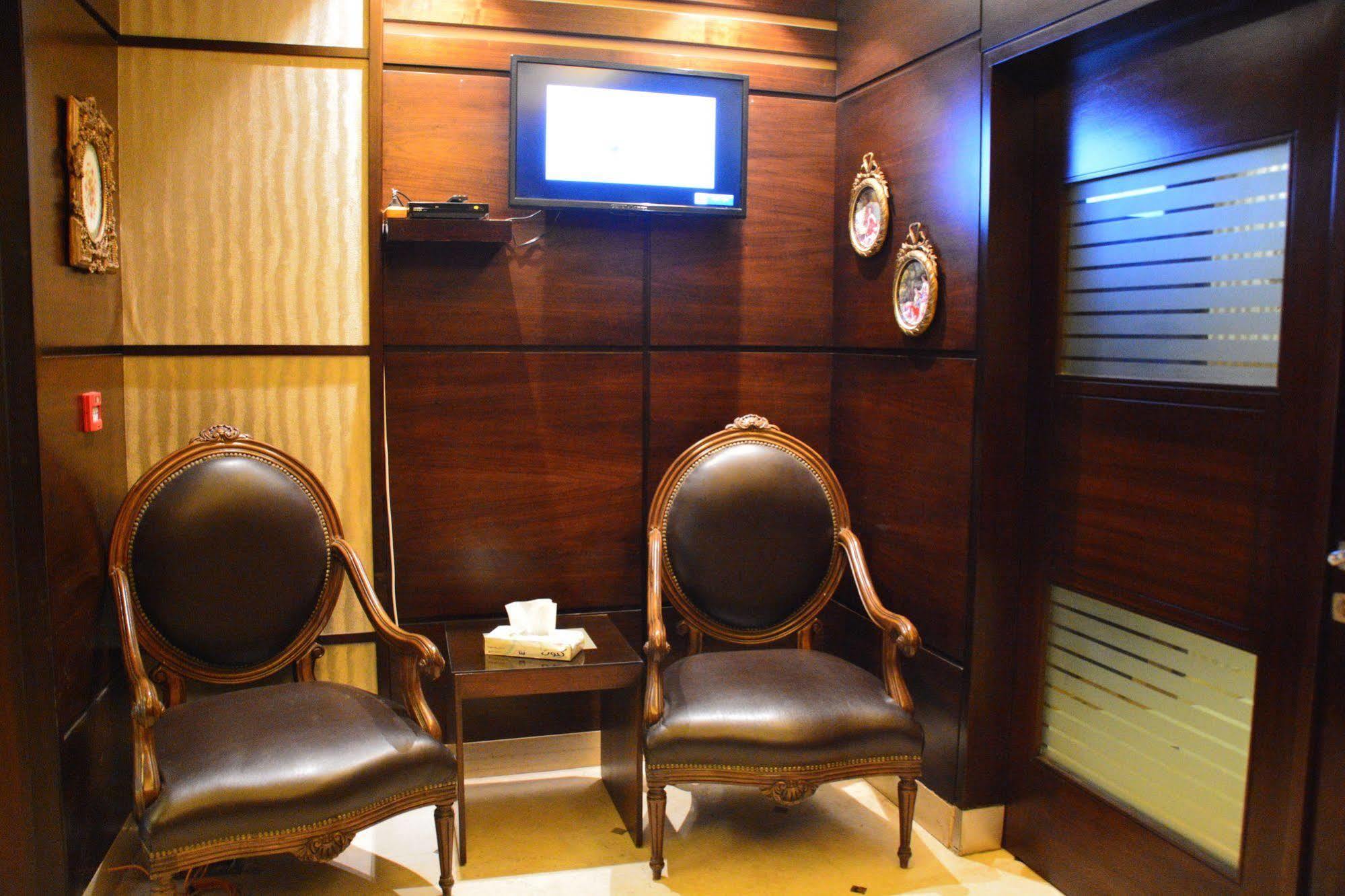 Nadine Hotel Suites อัมมาน ภายนอก รูปภาพ