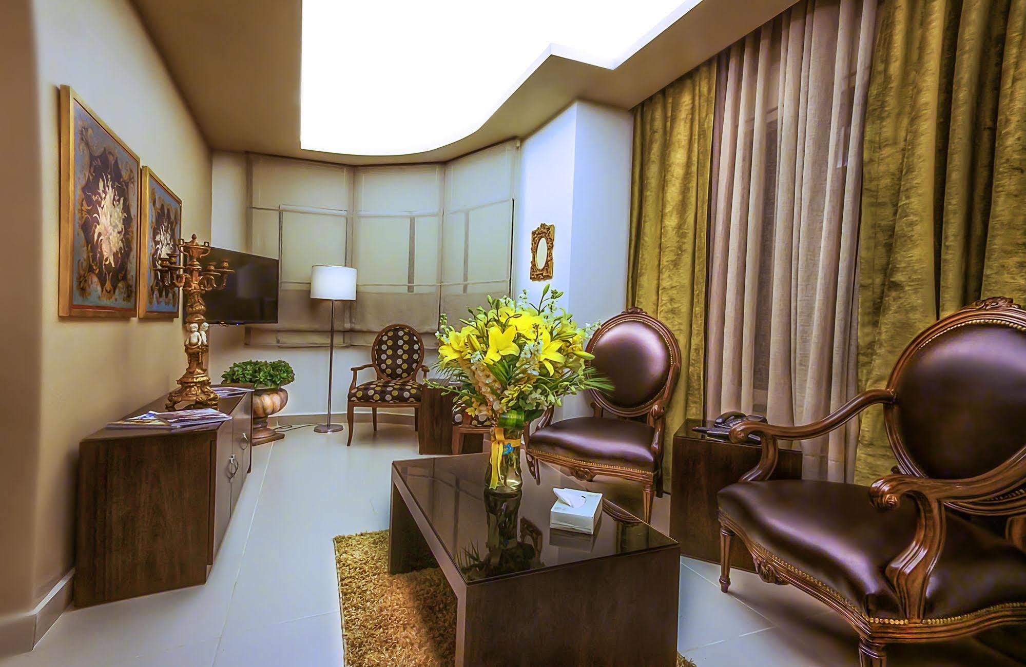 Nadine Hotel Suites อัมมาน ภายนอก รูปภาพ