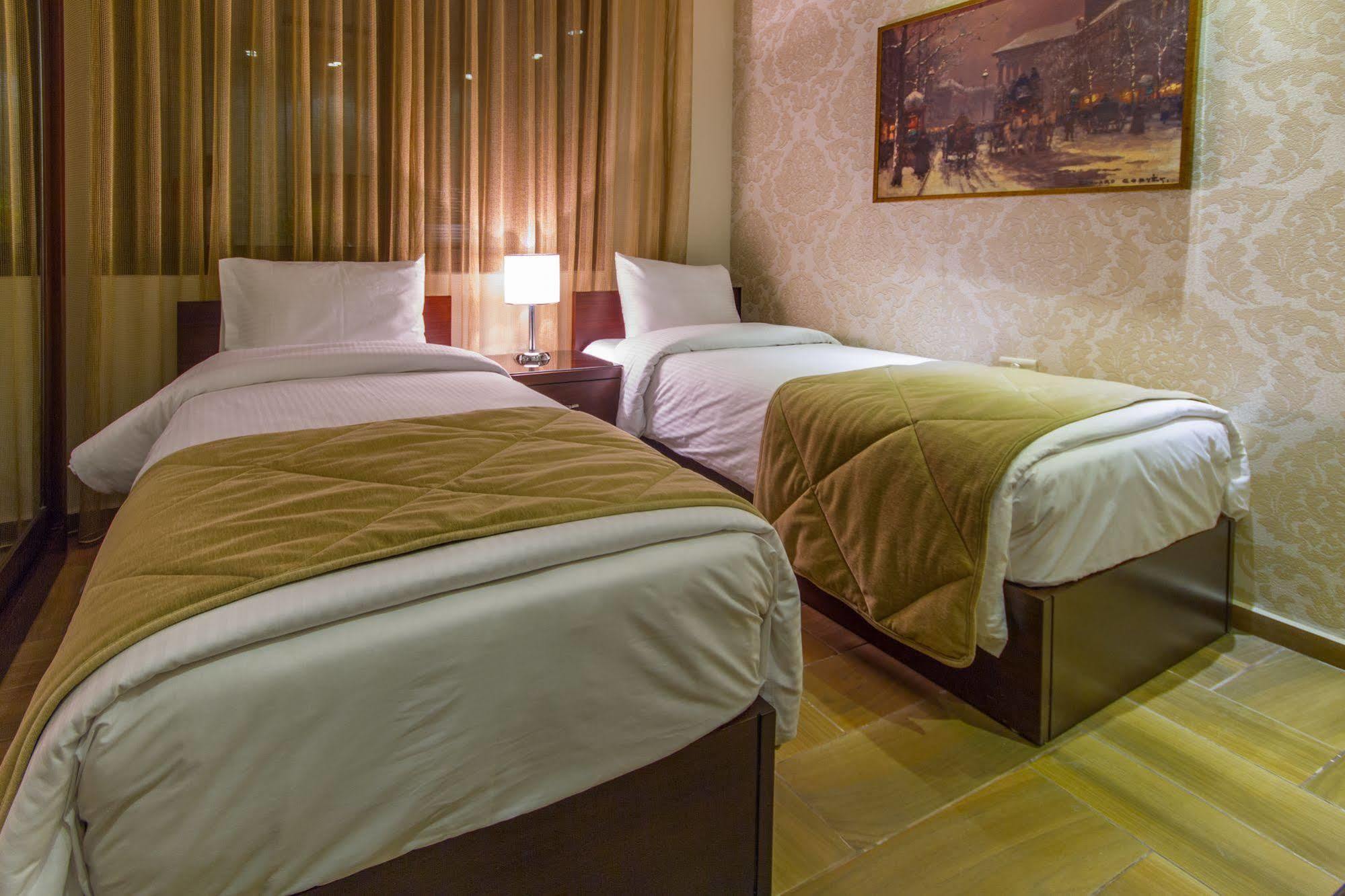 Nadine Hotel Suites อัมมาน ภายนอก รูปภาพ