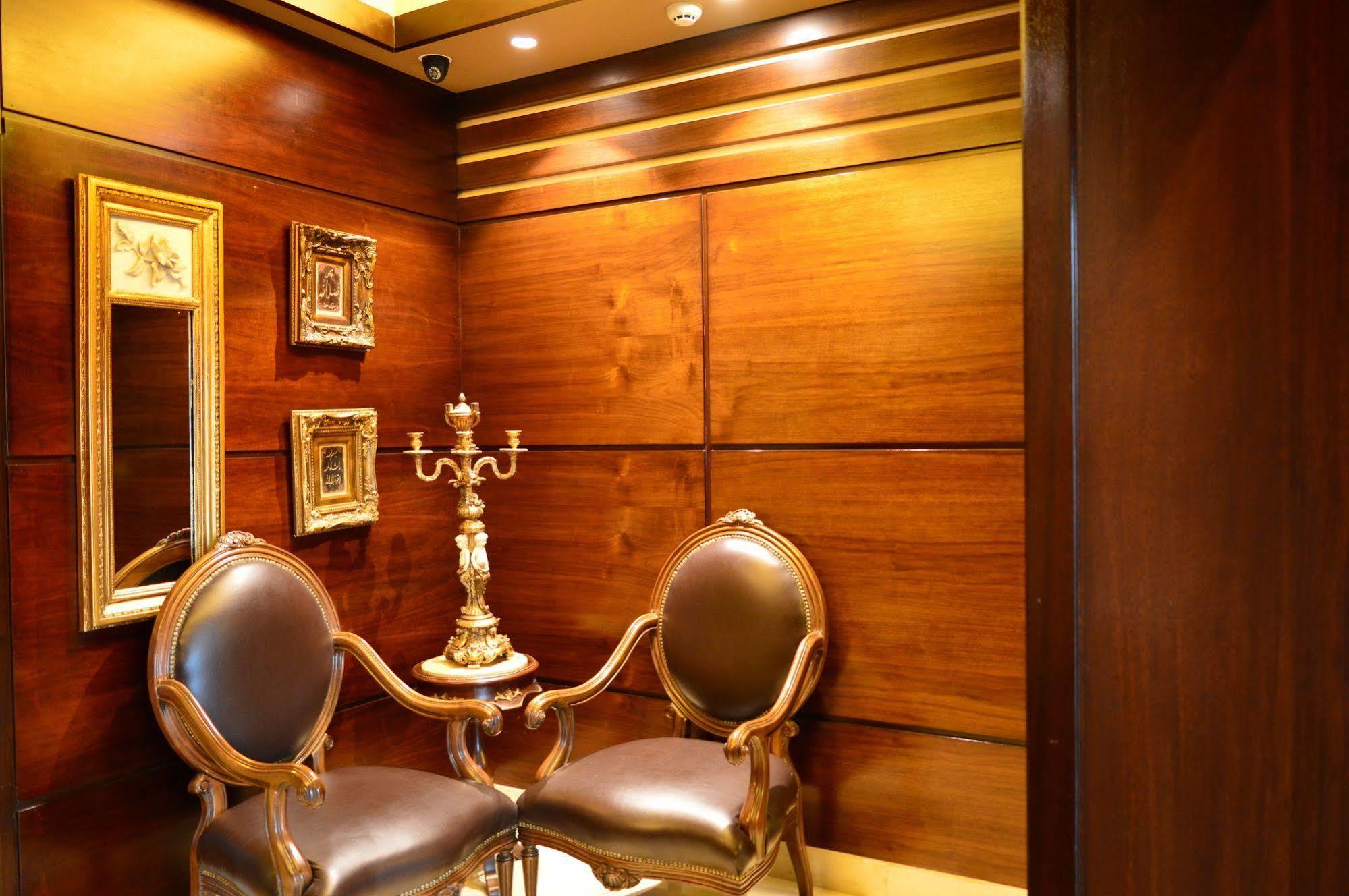 Nadine Hotel Suites อัมมาน ภายนอก รูปภาพ